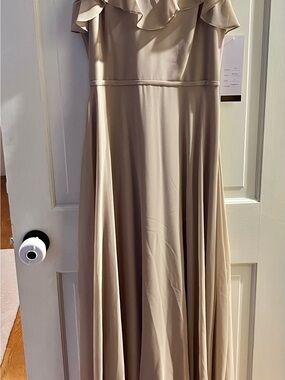 sage corset prom dress Zapakasa Women Green Satin High-Low with Side Cape One Shoulder Appliqued A Line Pageant Dress Dressers with Mirror a high side slit WHITE LACE SATIN MAXI Color:Royal Blue Sky Blue